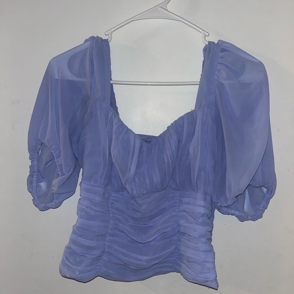 Abercrombie and Fitch cute purple top!